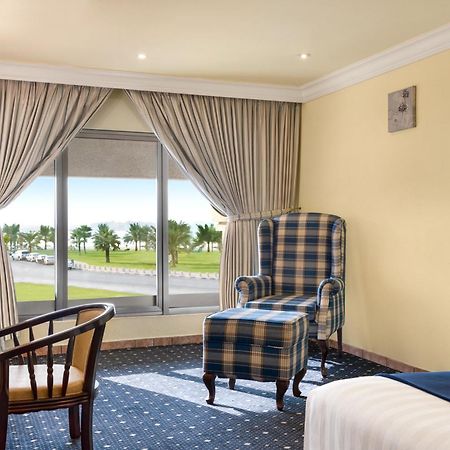 Howard Johnson Dammam Hotel Экстерьер фото