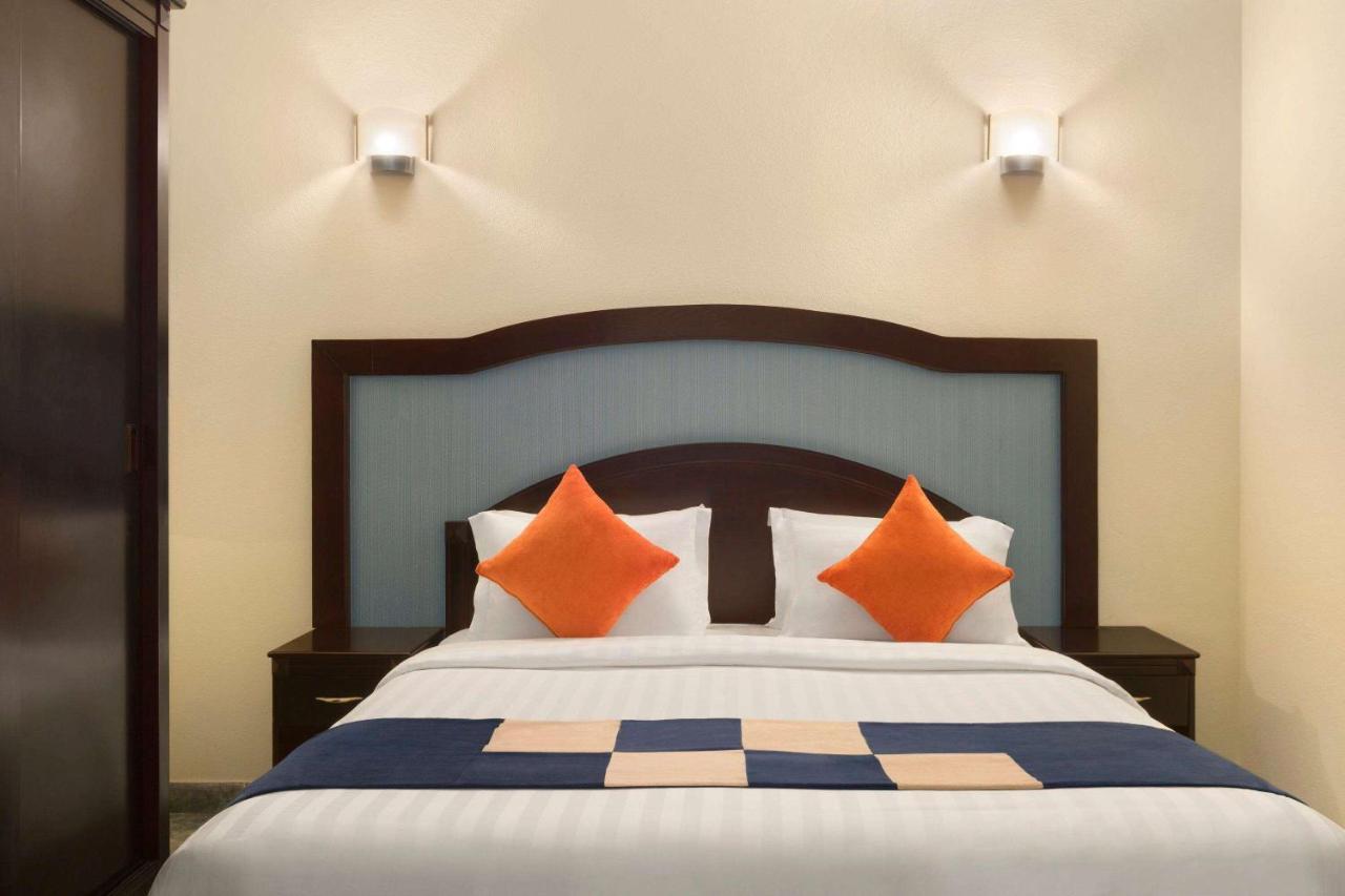 Howard Johnson Dammam Hotel Экстерьер фото