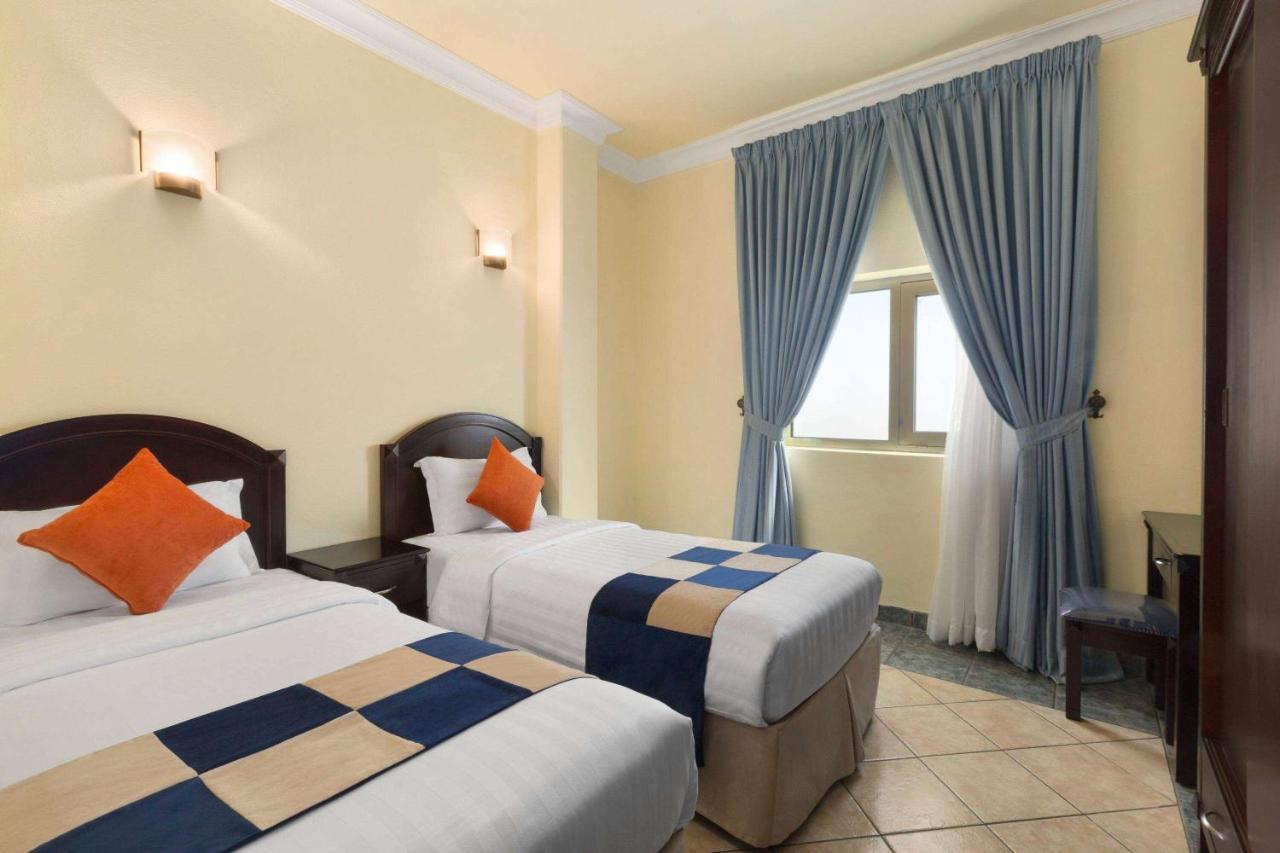 Howard Johnson Dammam Hotel Экстерьер фото