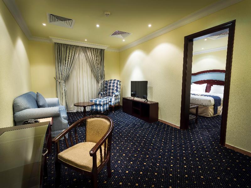 Howard Johnson Dammam Hotel Экстерьер фото
