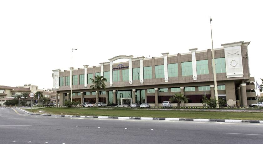 Howard Johnson Dammam Hotel Экстерьер фото